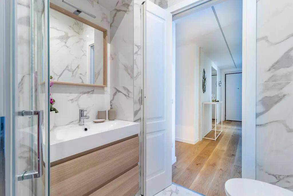 ميلان Bocconi Luxury Appartment 0*,