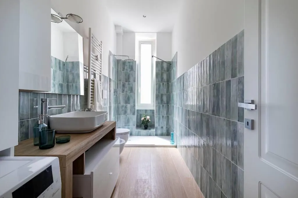 شقة ميلان Bocconi Luxury Appartment