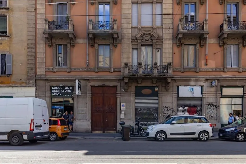 ميلان Bocconi Luxury Appartment شقة