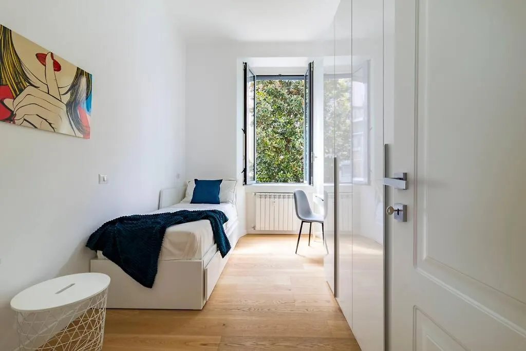 Bocconi Luxury Appartment ミラノ アパート